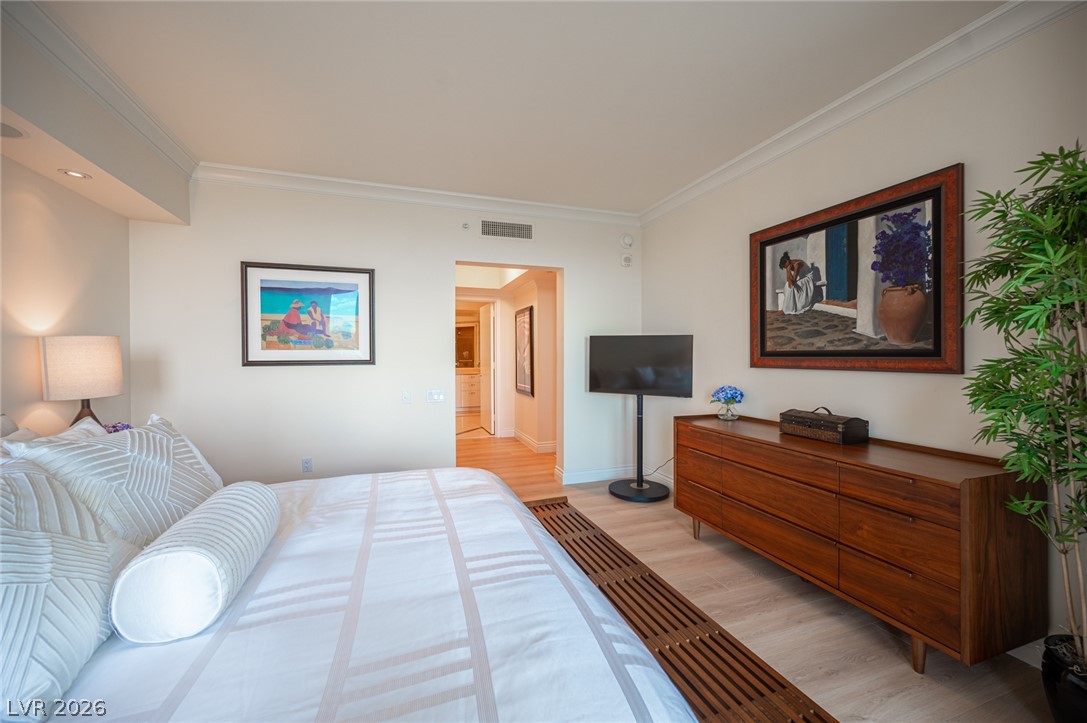 Photo 49 of 90, 2857 Paradise Road #1702