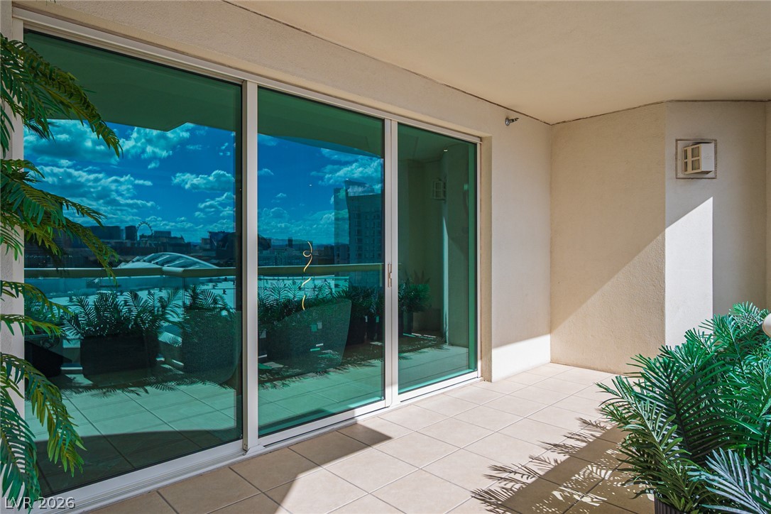 Photo 61 of 90, 2857 Paradise Road #1702