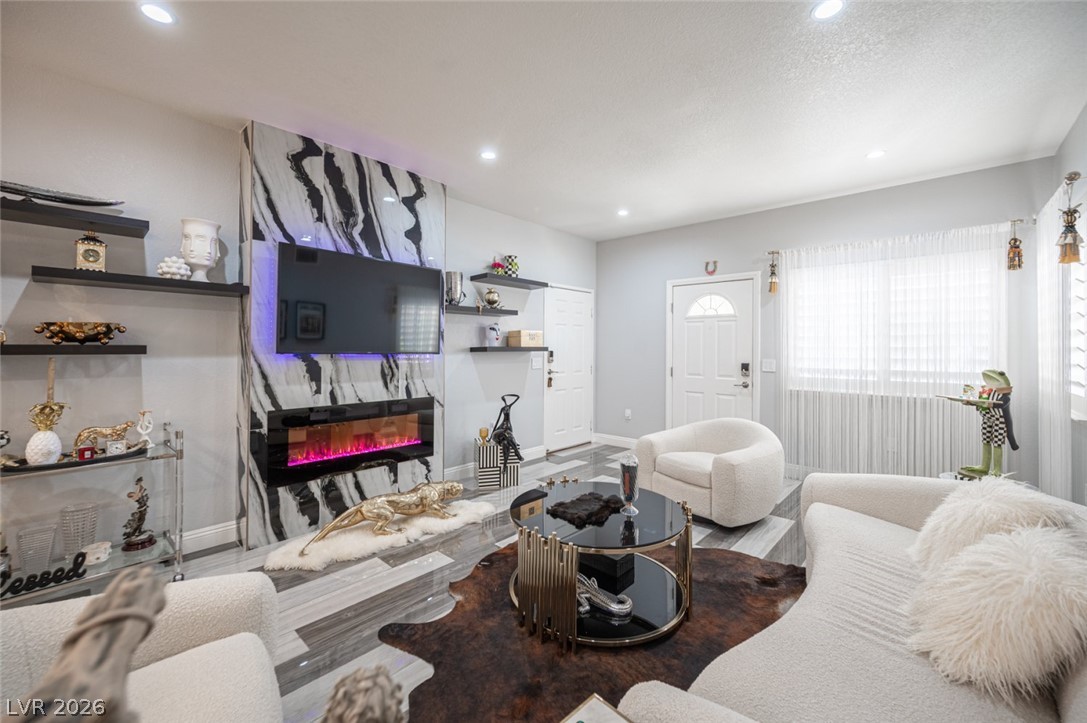 Photo 9 of 38, 3327 Erva Street #133