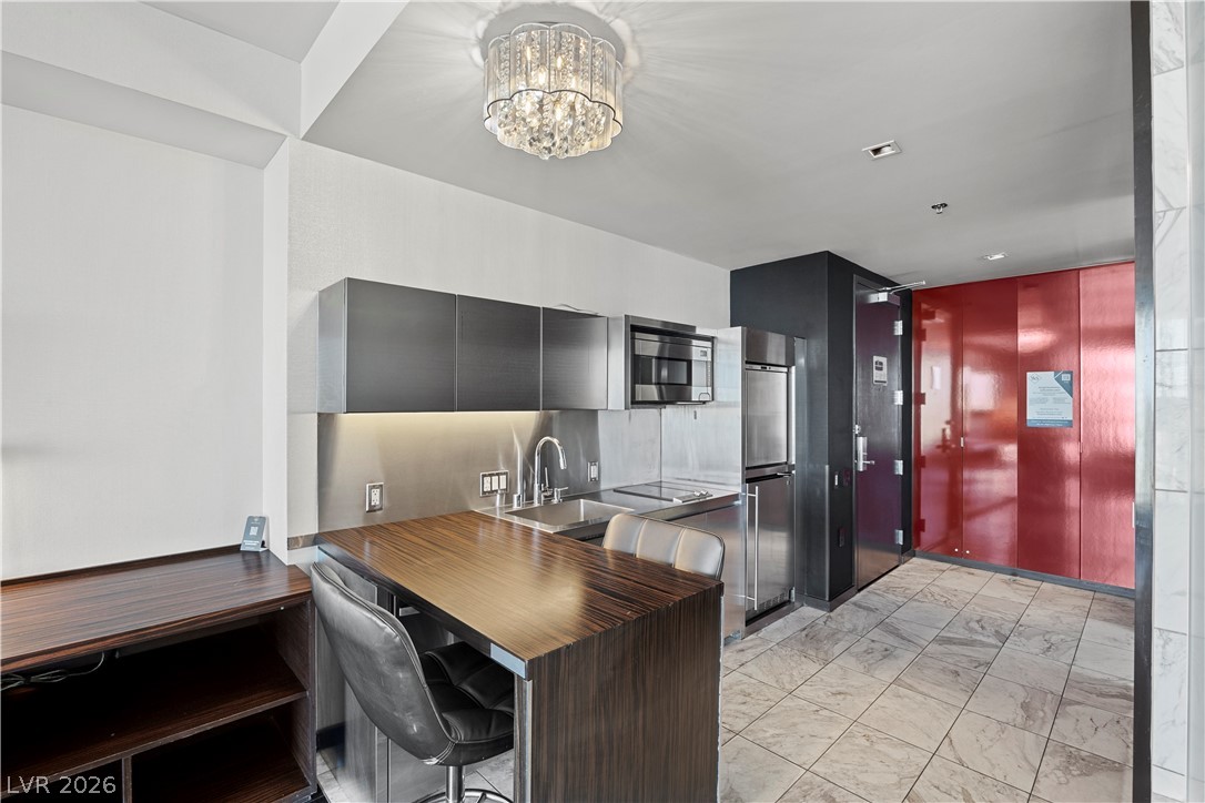 Photo 7 of 30, 4381 W Flamingo Road #26310
