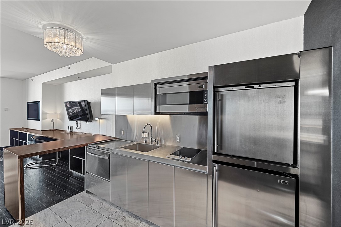 Photo 10 of 30, 4381 W Flamingo Road #26310