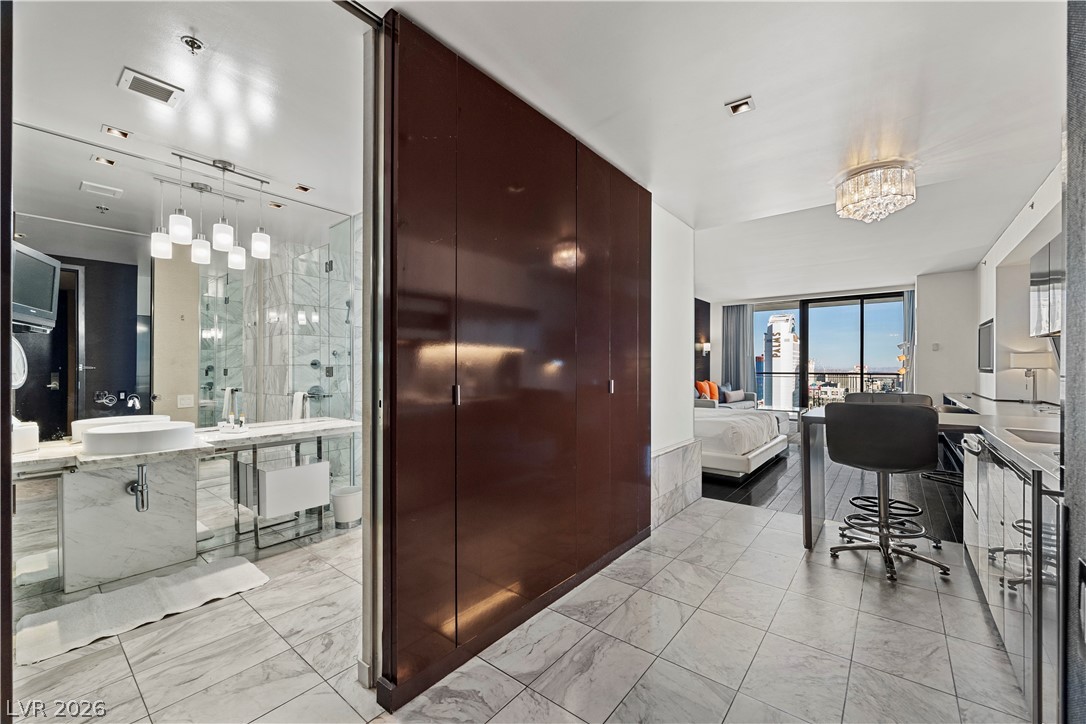 Photo 11 of 30, 4381 W Flamingo Road #26310