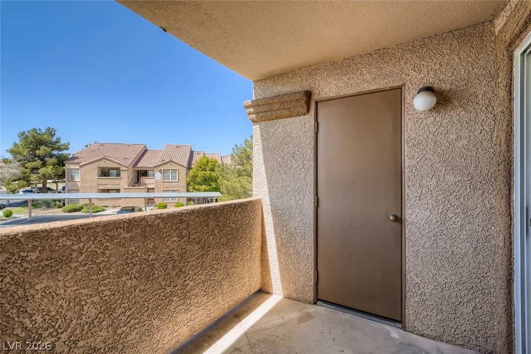 Photo 31 of 35, 1150 N Buffalo Drive #2094