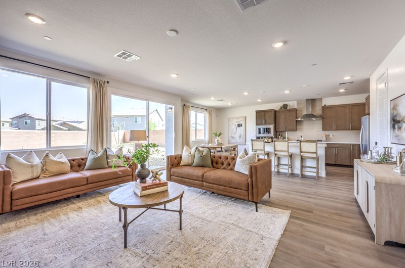 Photo 6 of 38, 1817 Shondra Court