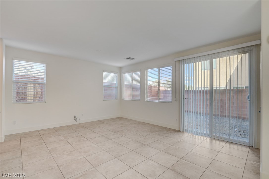 Photo 7 of 33, 8524 Pitney Avenue