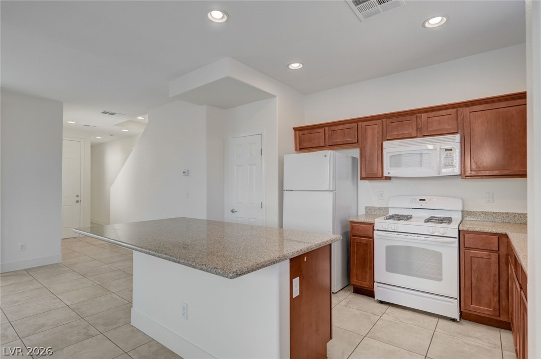 Photo 9 of 33, 8524 Pitney Avenue