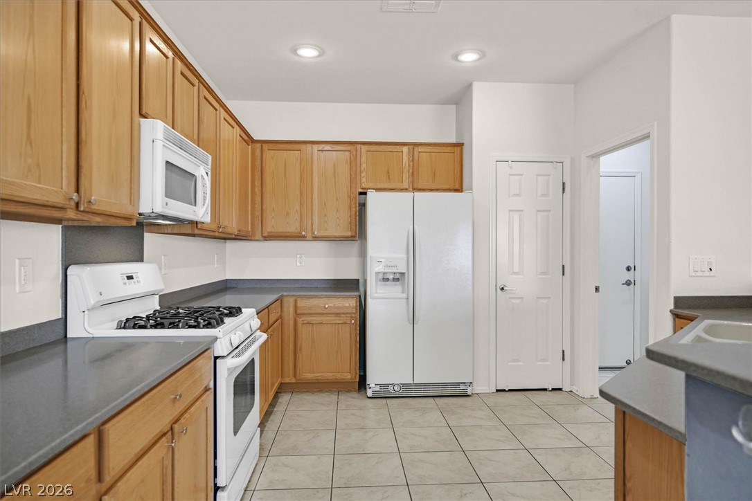 Photo 6 of 40, 2223 Twin Falls Drive