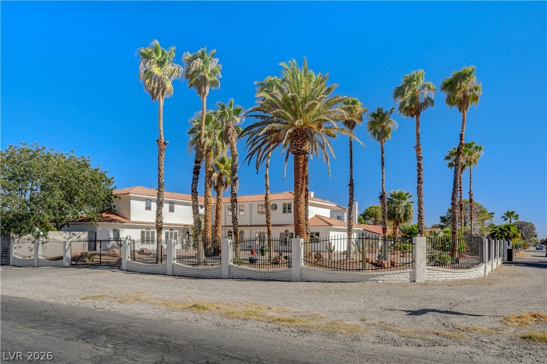 2920 El Camino Road, Las Vegas 89146