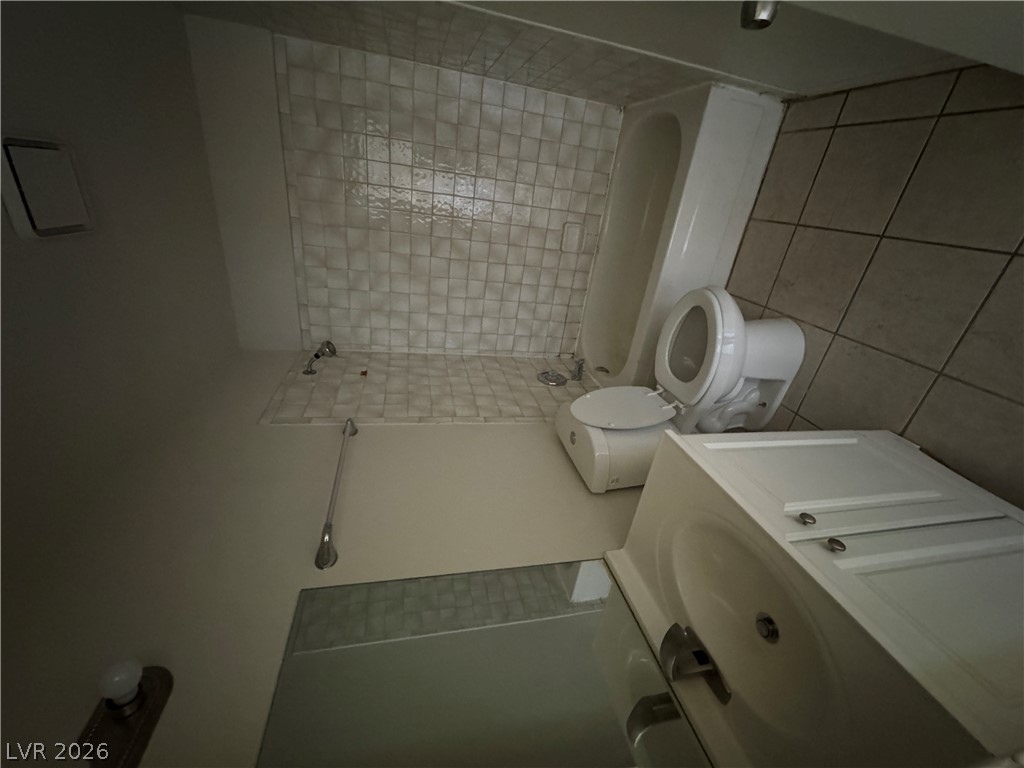 Photo 8 of 42, 6220 Bellota Drive