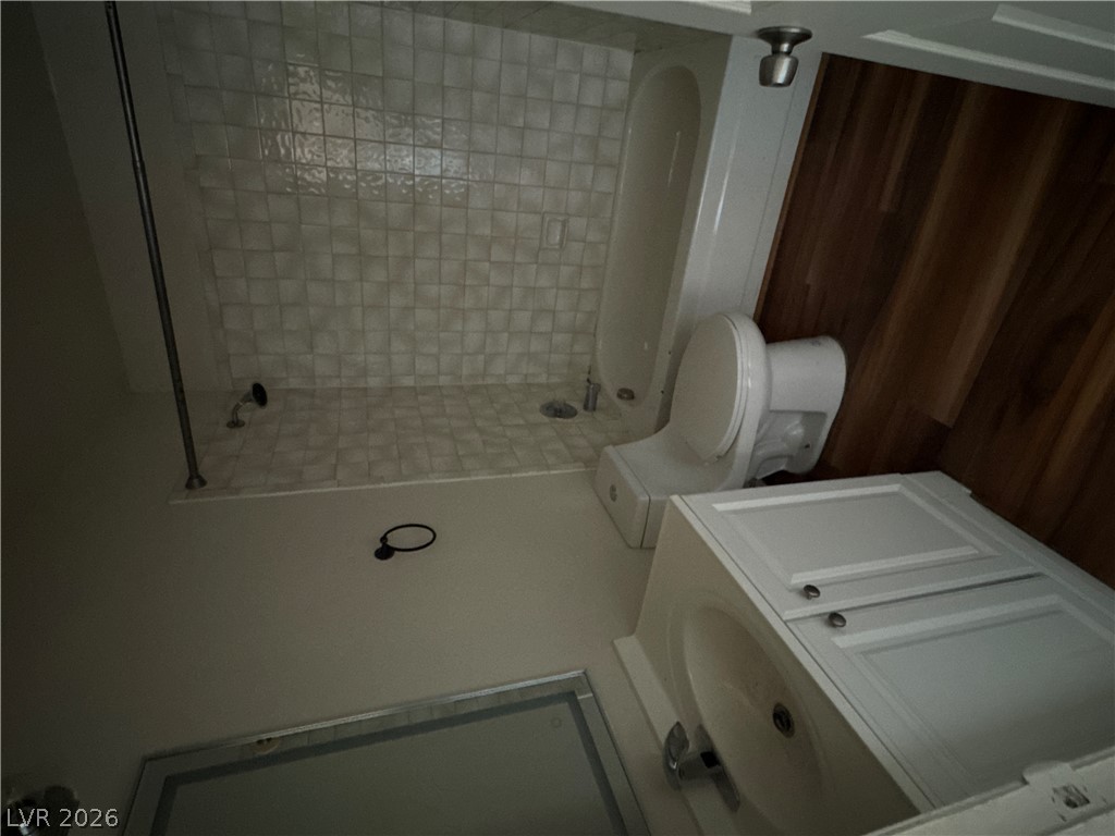 Photo 18 of 42, 6220 Bellota Drive