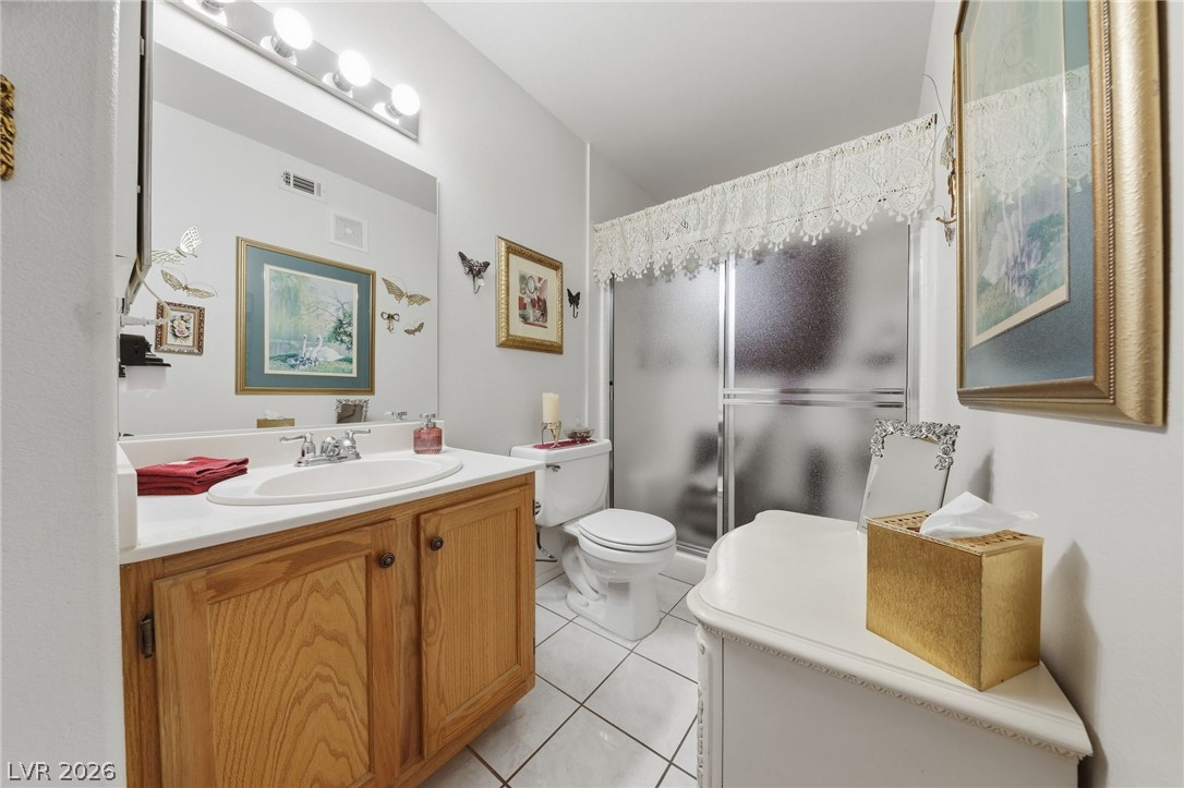 Photo 19 of 24, 3425 E Russell Road #243