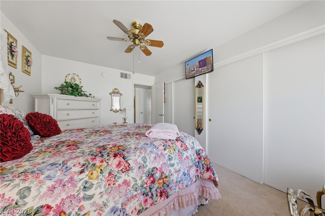 Photo 18 of 24, 3425 E Russell Road #243