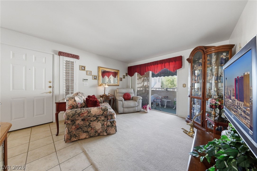 Photo 7 of 24, 3425 E Russell Road #243