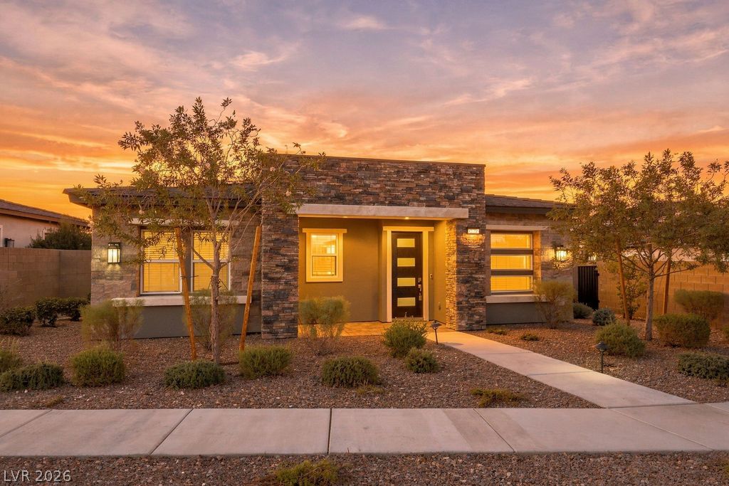 929 Silverfir Court, Las Vegas 89138