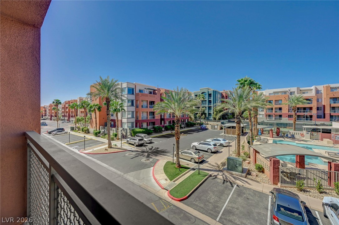 Photo 9 of 49, 83 E Agate Avenue #302
