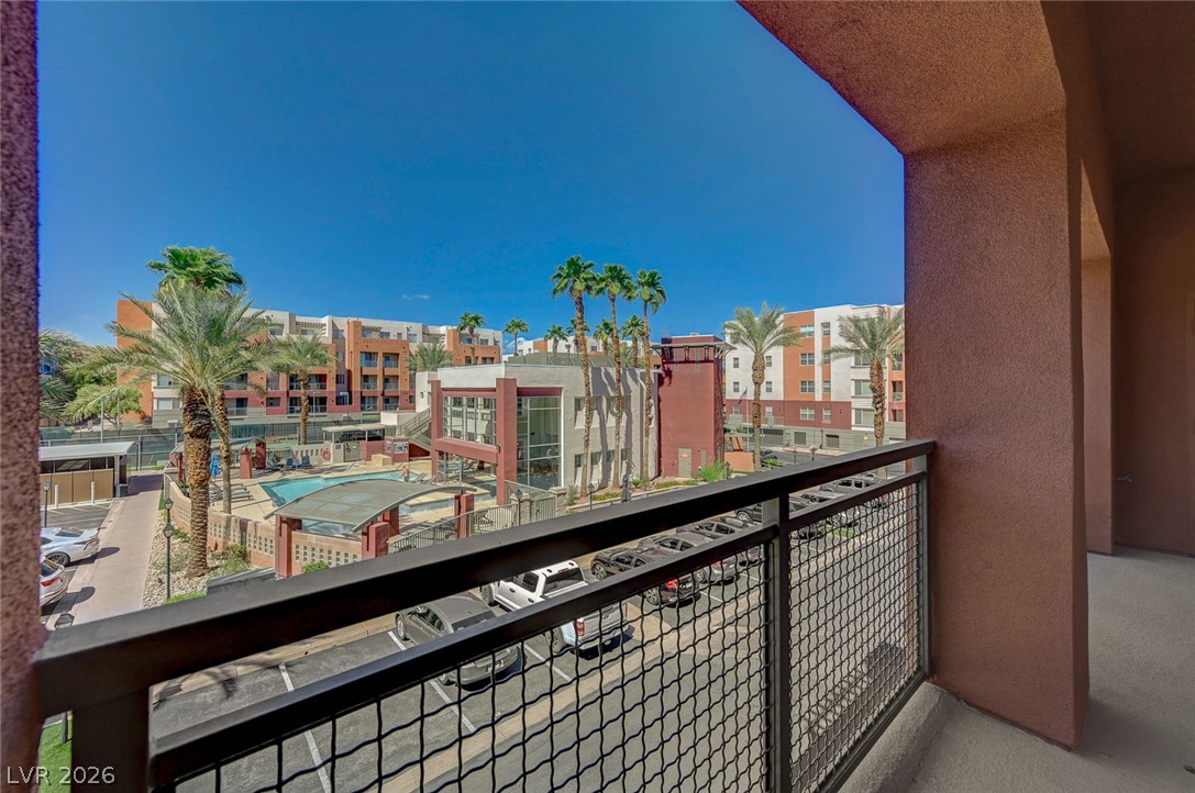 Photo 10 of 49, 83 E Agate Avenue #302