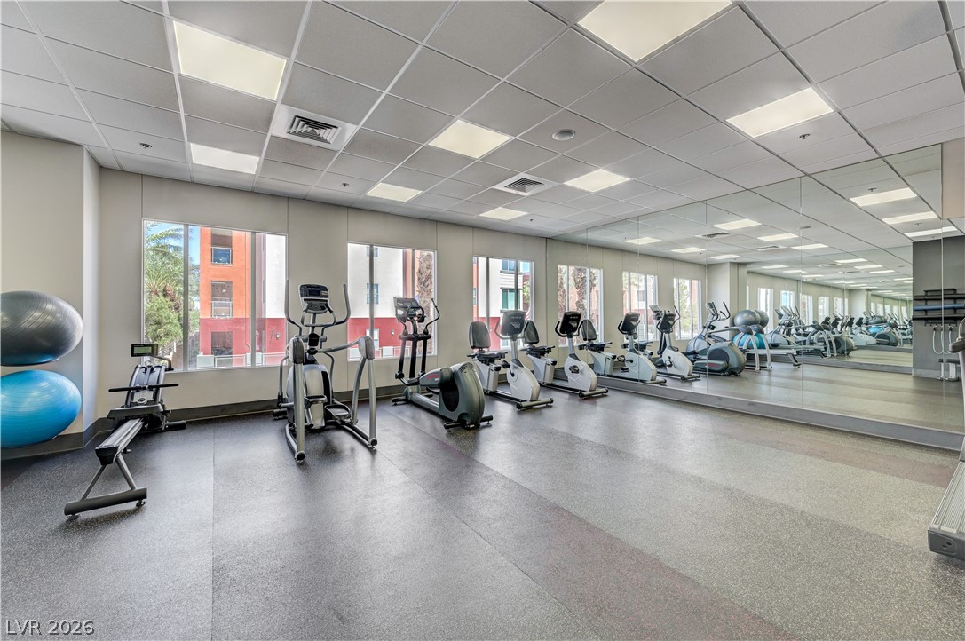 Photo 39 of 49, 83 E Agate Avenue #302