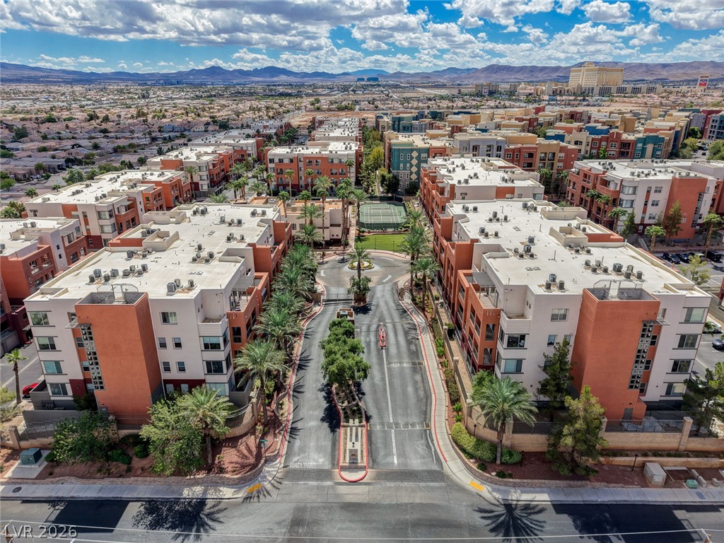 Photo 33 of 49, 83 E Agate Avenue #302