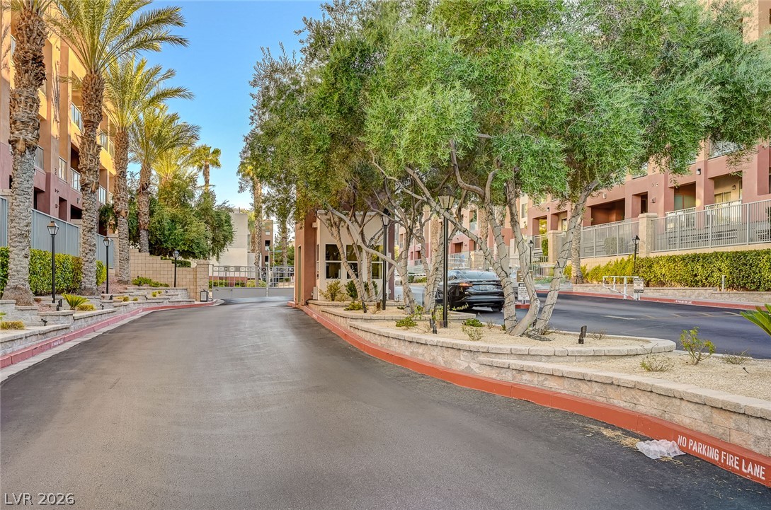 Photo 41 of 49, 83 E Agate Avenue #302