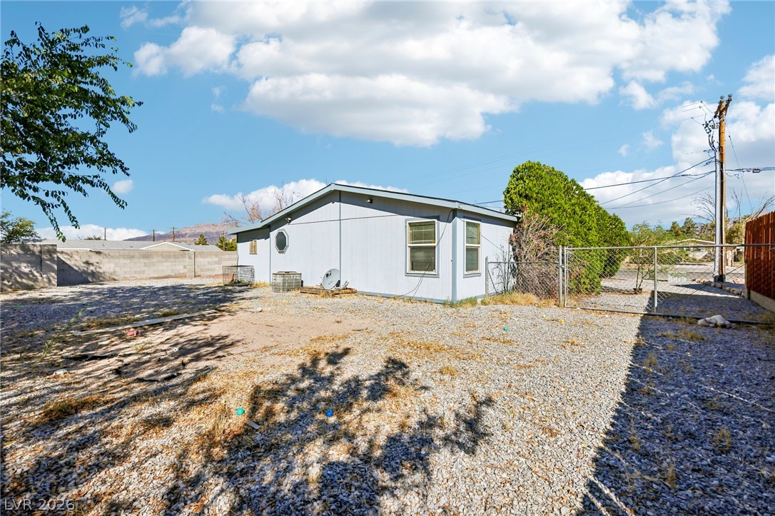 Photo 40 of 43, 511 E Simkins Road