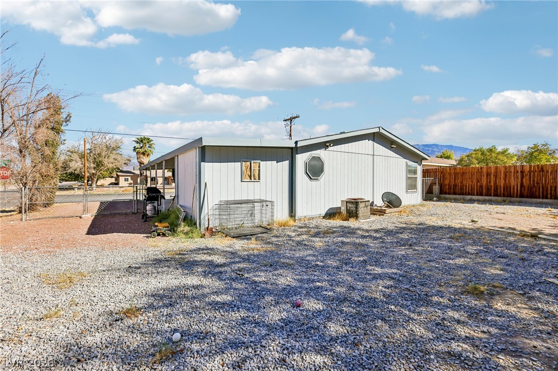 Photo 31 of 43, 511 E Simkins Road