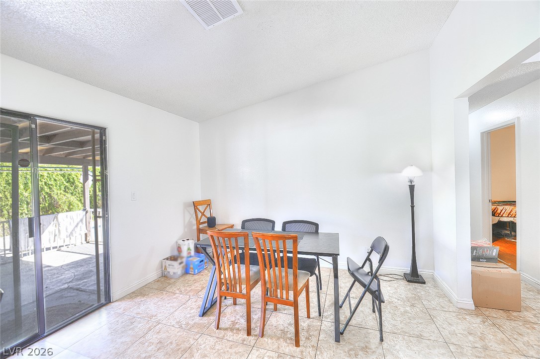 Photo 9 of 22, 6146 Cedarwood Avenue