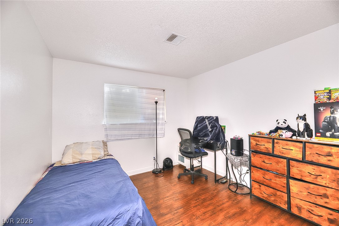 Photo 14 of 22, 6146 Cedarwood Avenue