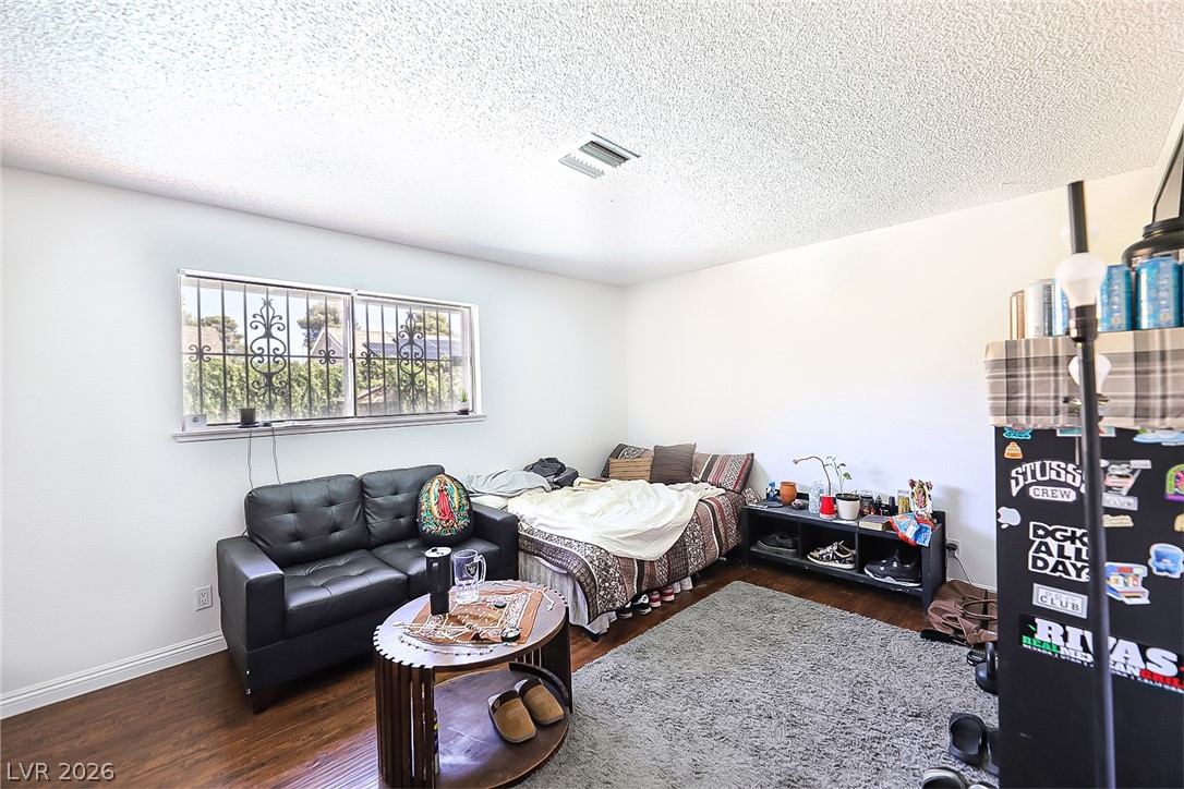 Photo 16 of 22, 6146 Cedarwood Avenue