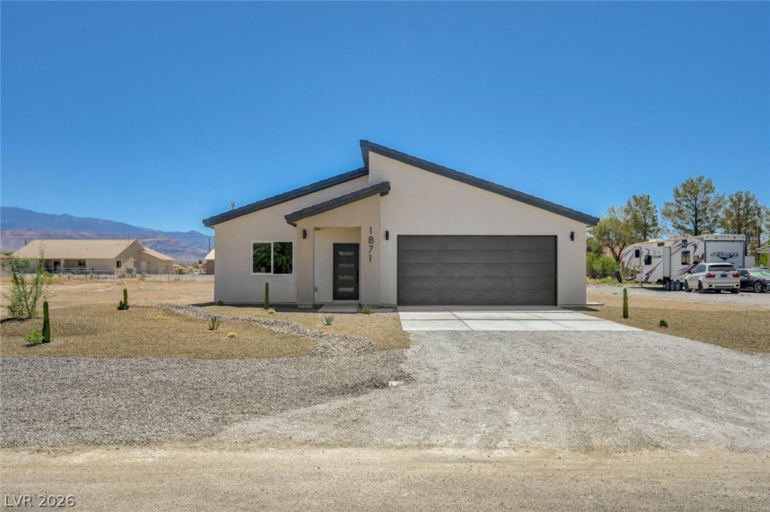 Photo 2 of 1871 S Manzanita Drive