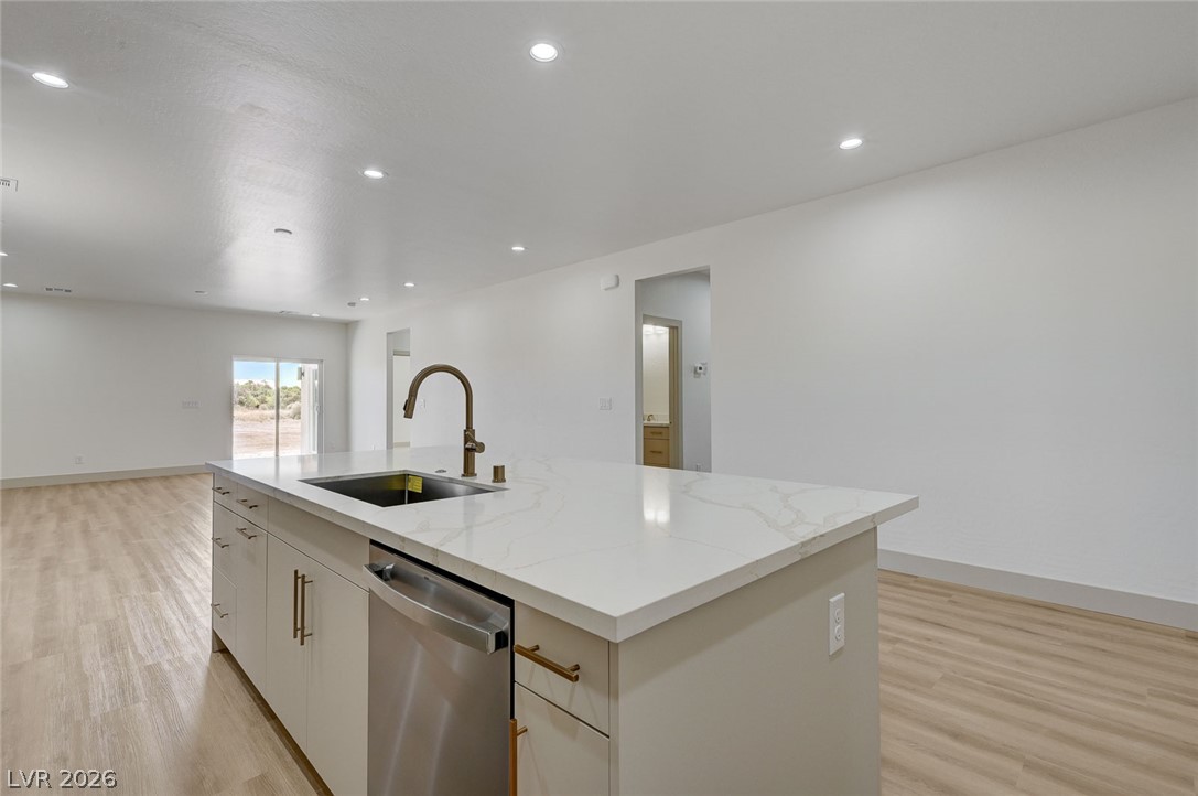 Photo 42 of 48, 1871 S Manzanita Drive
