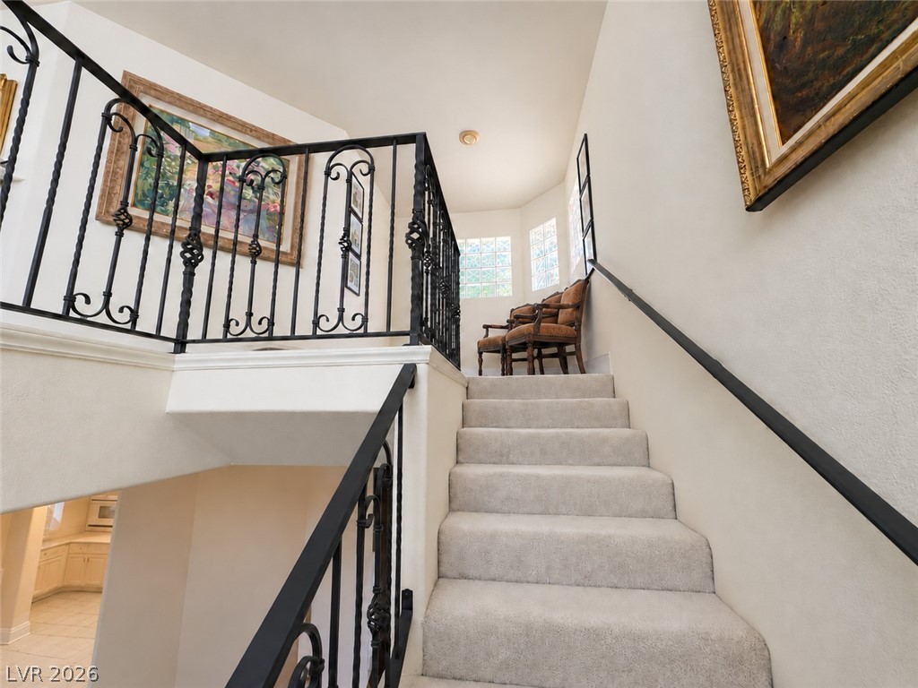 2823 Queens Courtyard Drive, Las Vegas