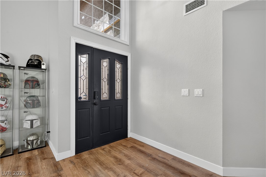 Photo 4 of 4750 Beaconsfield Street