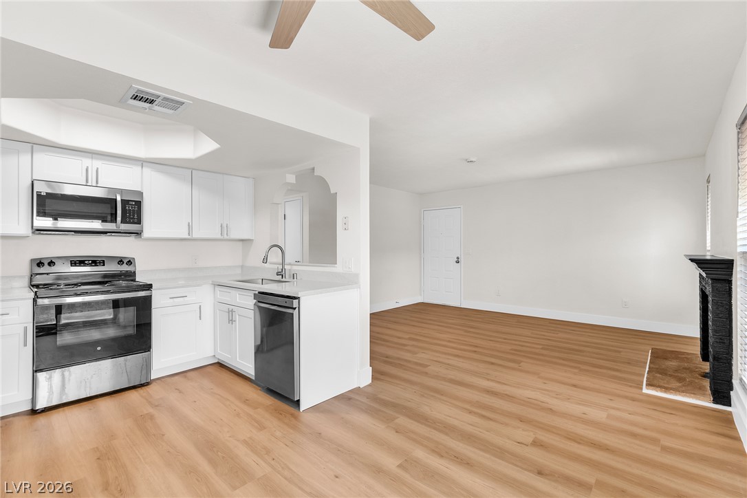 Photo 4 of 4706 Obannon Drive #B