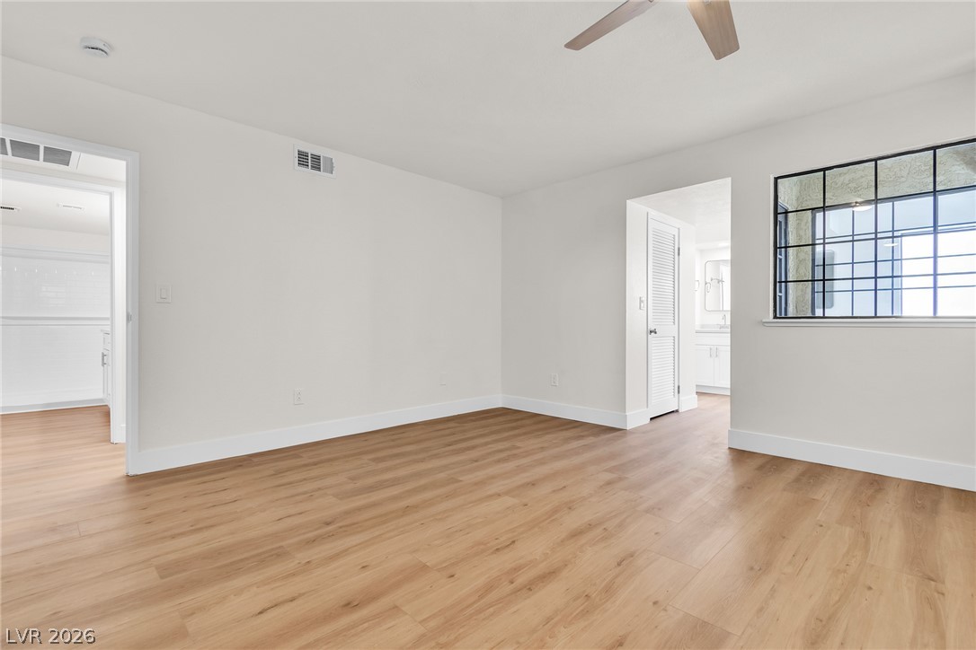 Photo 13 of 19, 4706 Obannon Drive #B