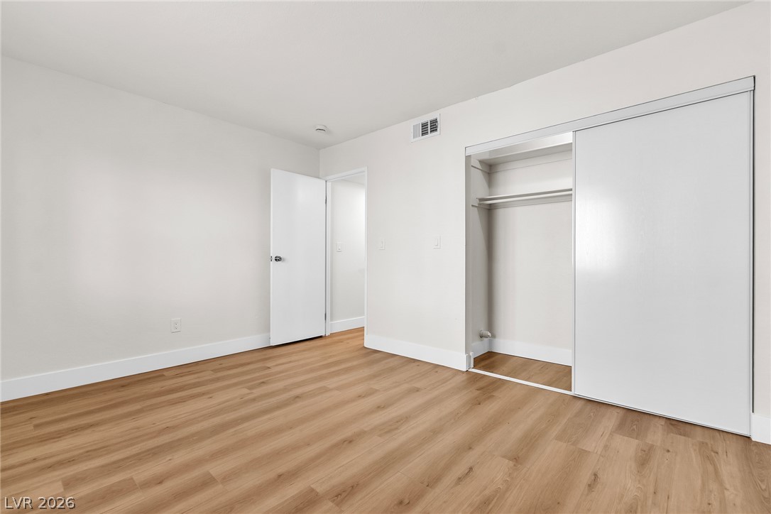 Photo 15 of 19, 4706 Obannon Drive #B
