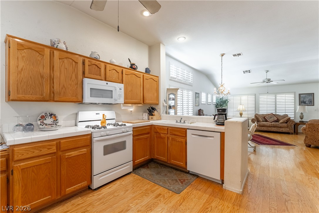 Photo 11 of 32, 3853 Wild Pansy Court