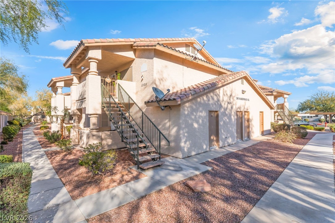 1305 Markwood Circle #102, Las Vegas 89128