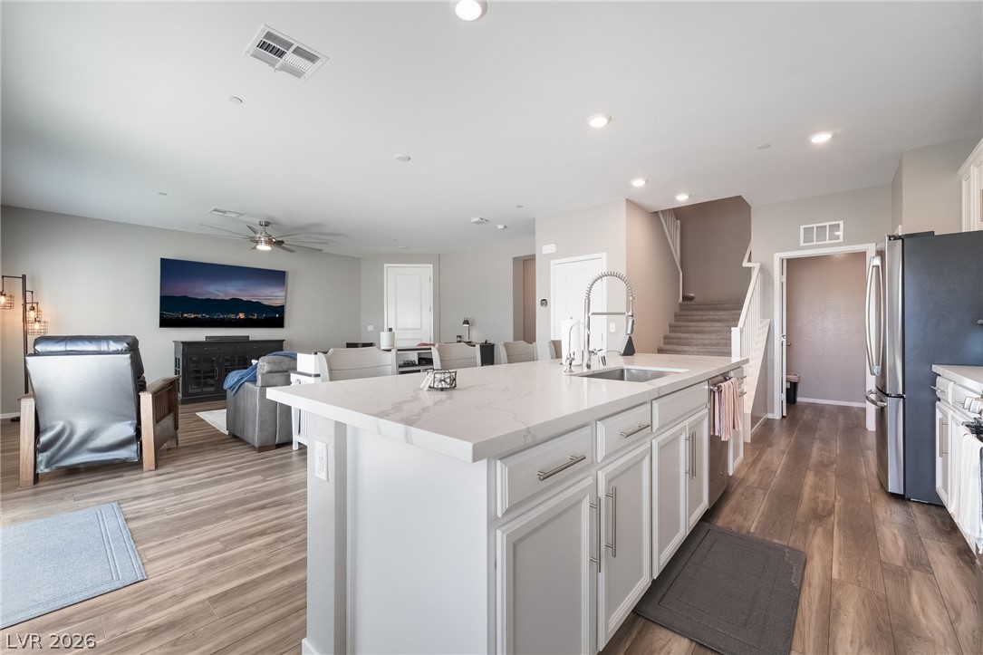 Photo 15 of 58, 524 Shophia Skye Street #214
