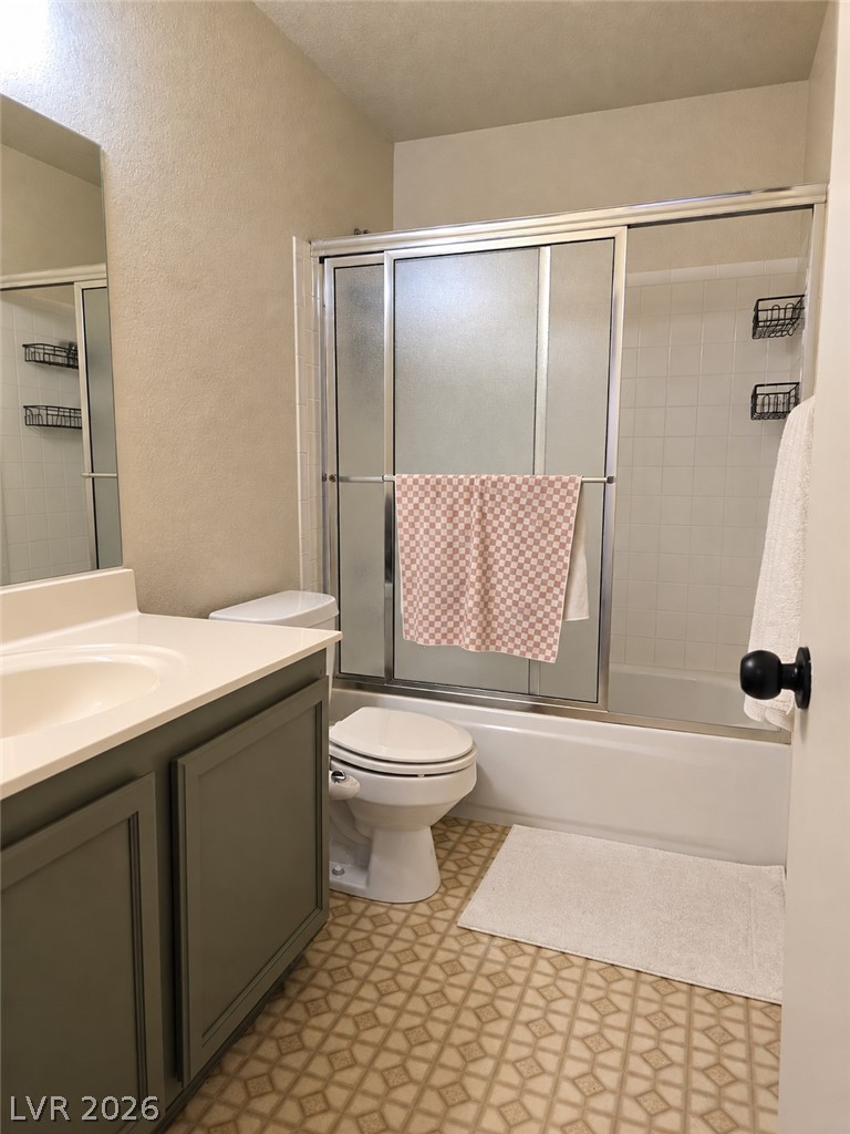 Photo 10 of 14, 905 Rockview Drive #202