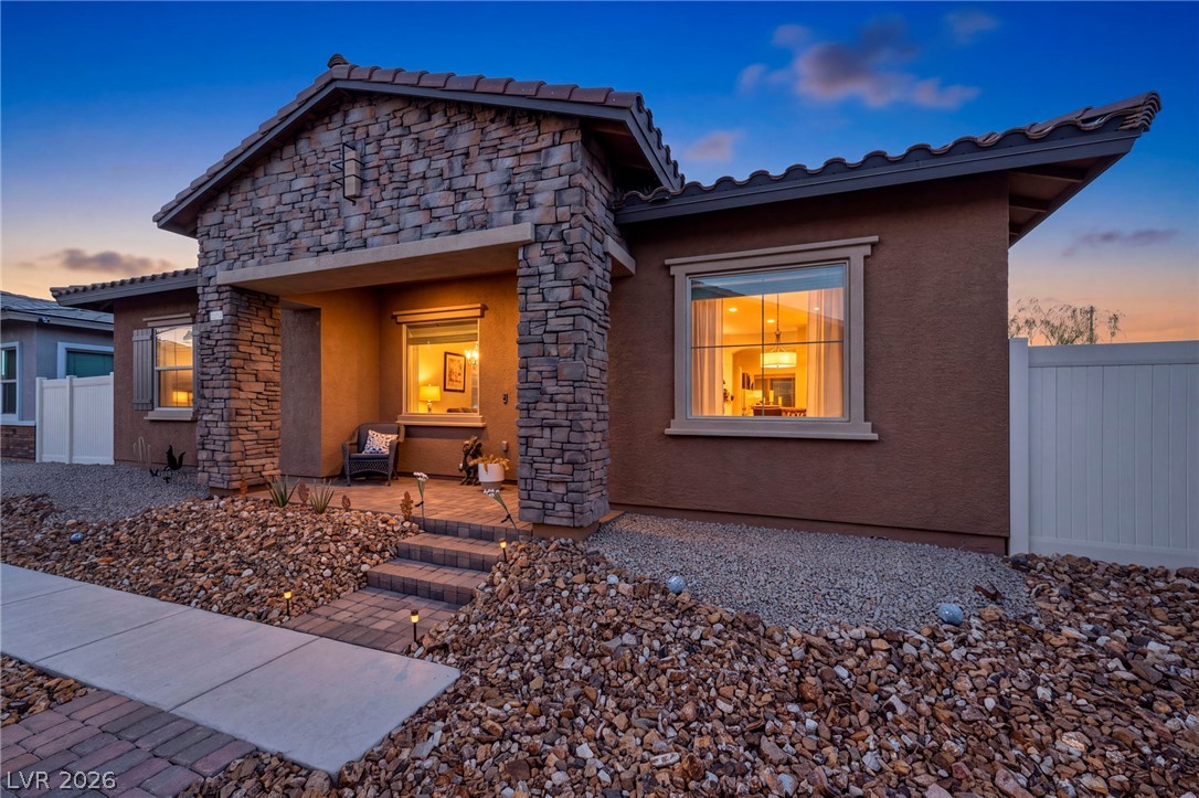 208 Bennett Pointe Avenue, Henderson 89011