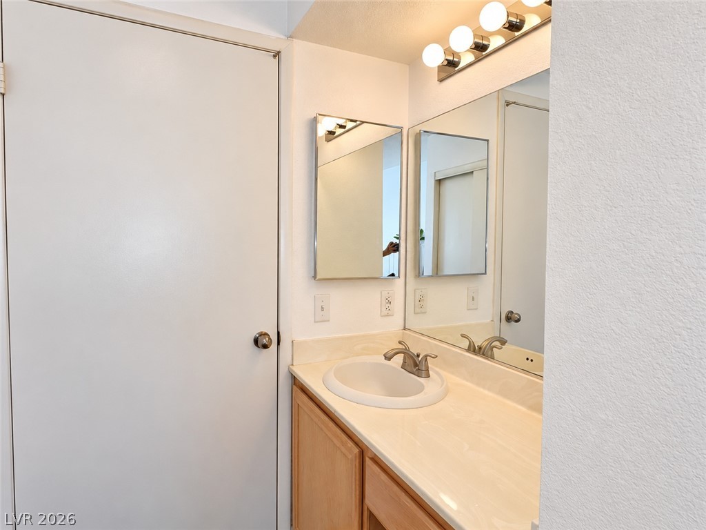 Photo 12 of 15, 8070 W Russell Road #2028