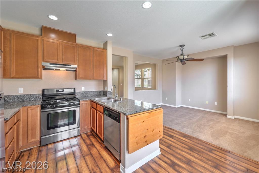 Photo 14 of 44, 9188 Red Knoll Street