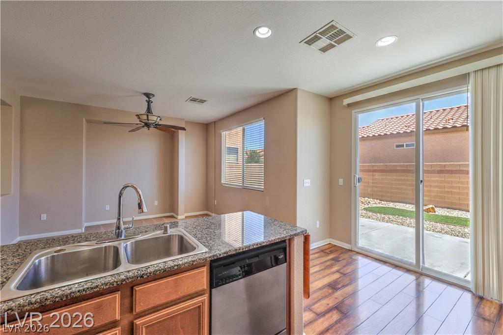 Photo 15 of 44, 9188 Red Knoll Street