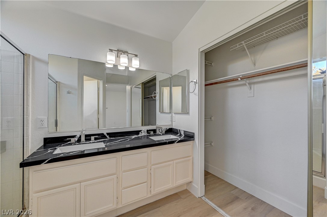 Photo 36 of 51, 6028 Shadow Oak Drive