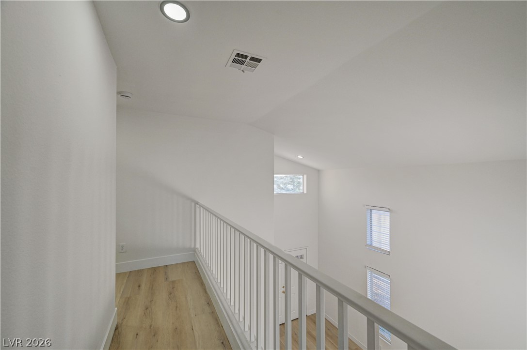 Photo 37 of 51, 6028 Shadow Oak Drive