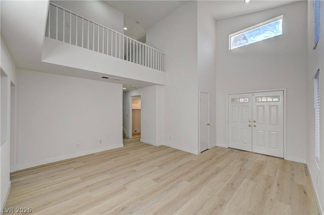 Photo 5 of 6028 Shadow Oak Drive