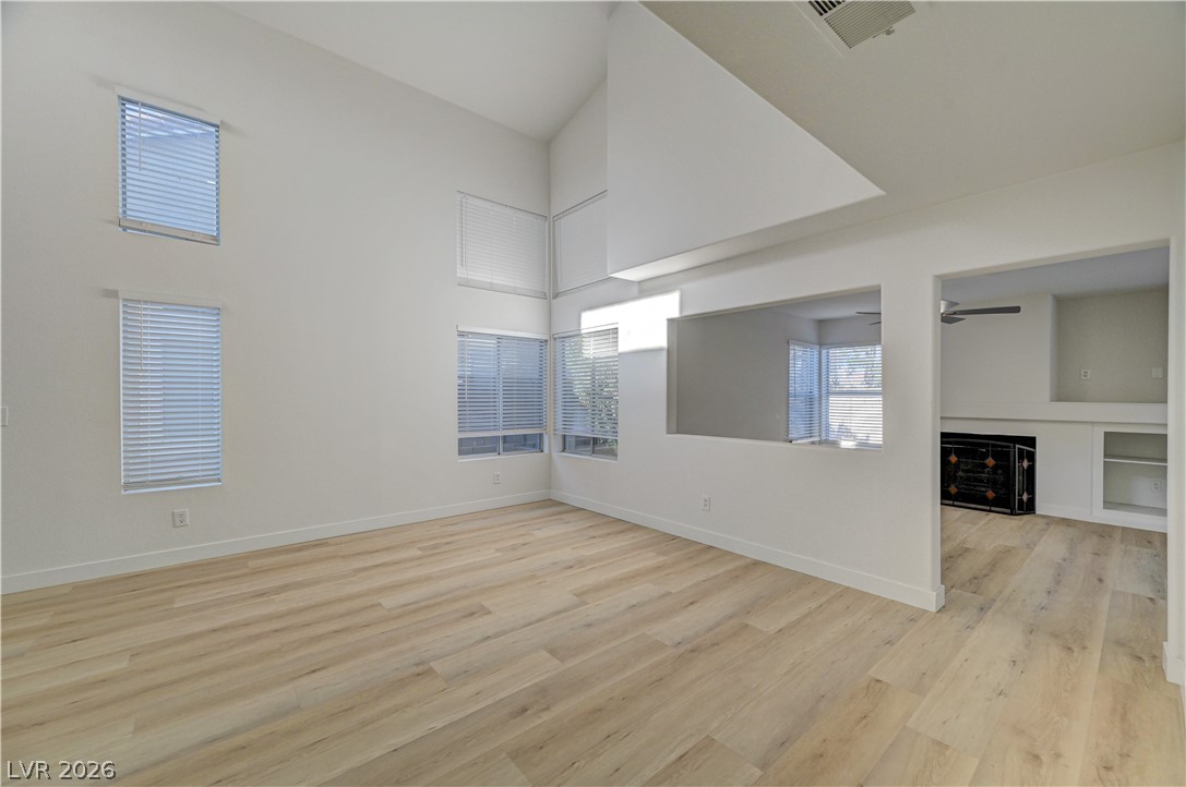 Photo 7 of 51, 6028 Shadow Oak Drive