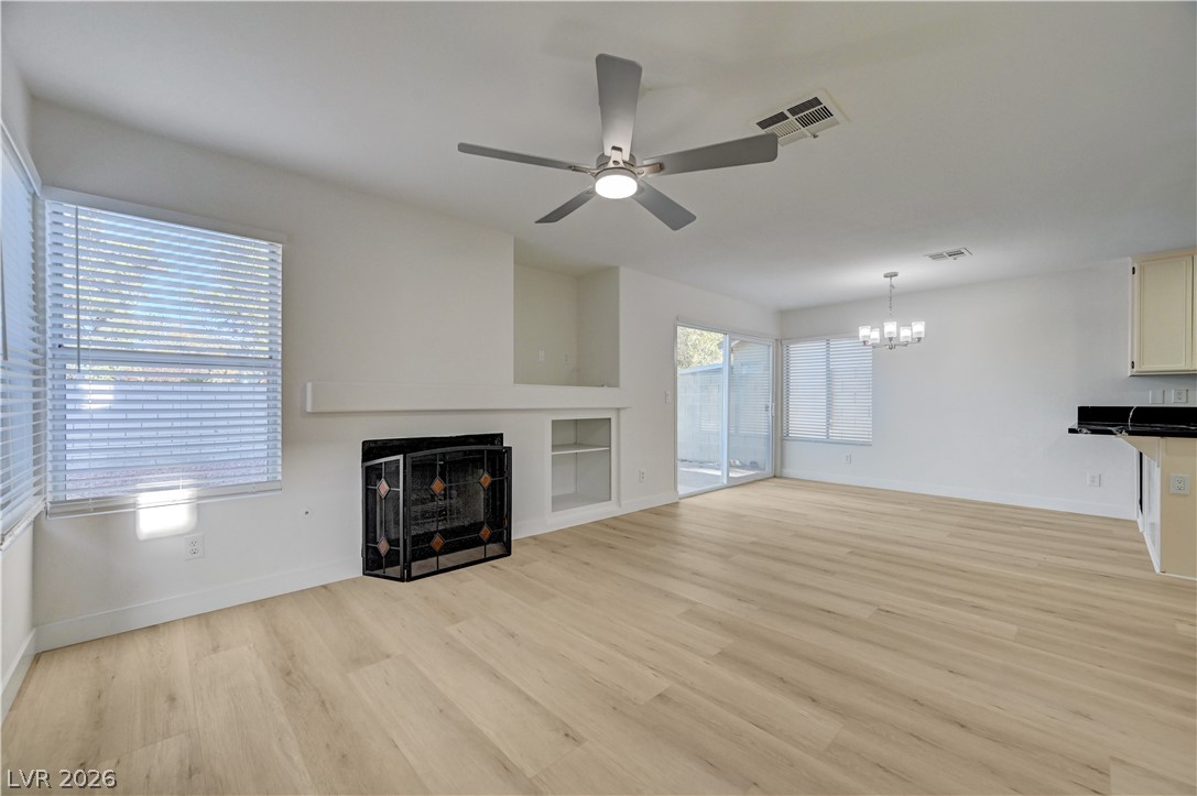 Photo 10 of 51, 6028 Shadow Oak Drive