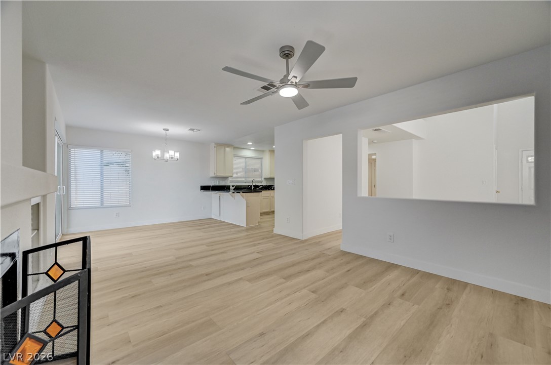 Photo 11 of 51, 6028 Shadow Oak Drive
