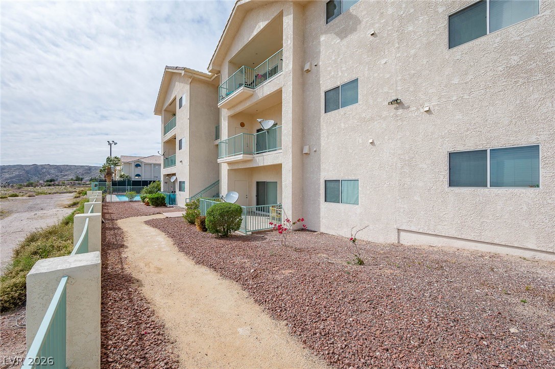 Photo 4 of 3550 Bay Sands Drive #1086